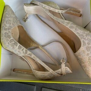 Gianni Bini heels. Champagne/Gold cheetah print. Size 9.5. Worn once.